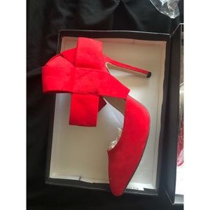 ❤️ Red heels ❤️